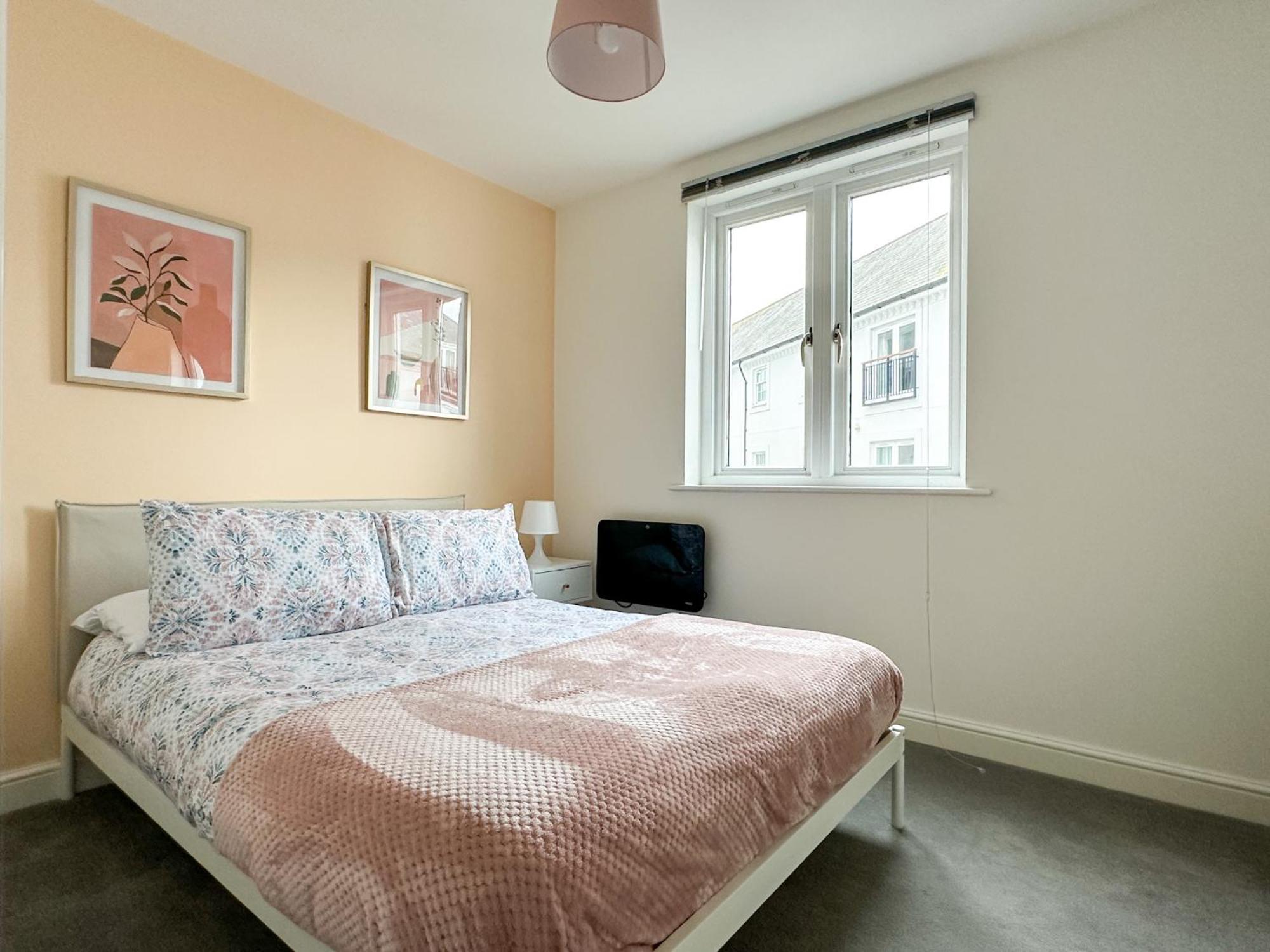 Luxury 2 Bedroom City Centre Apartment - Secure Parking - Amazing Location! Canterbury Kültér fotó