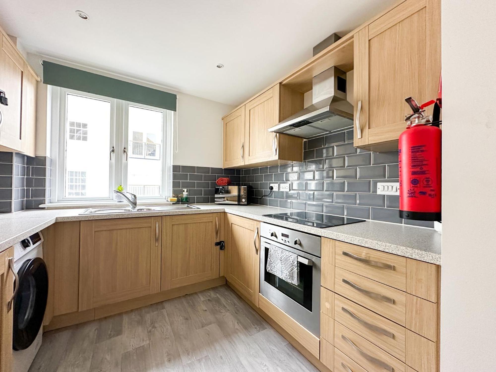 Luxury 2 Bedroom City Centre Apartment - Secure Parking - Amazing Location! Canterbury Kültér fotó