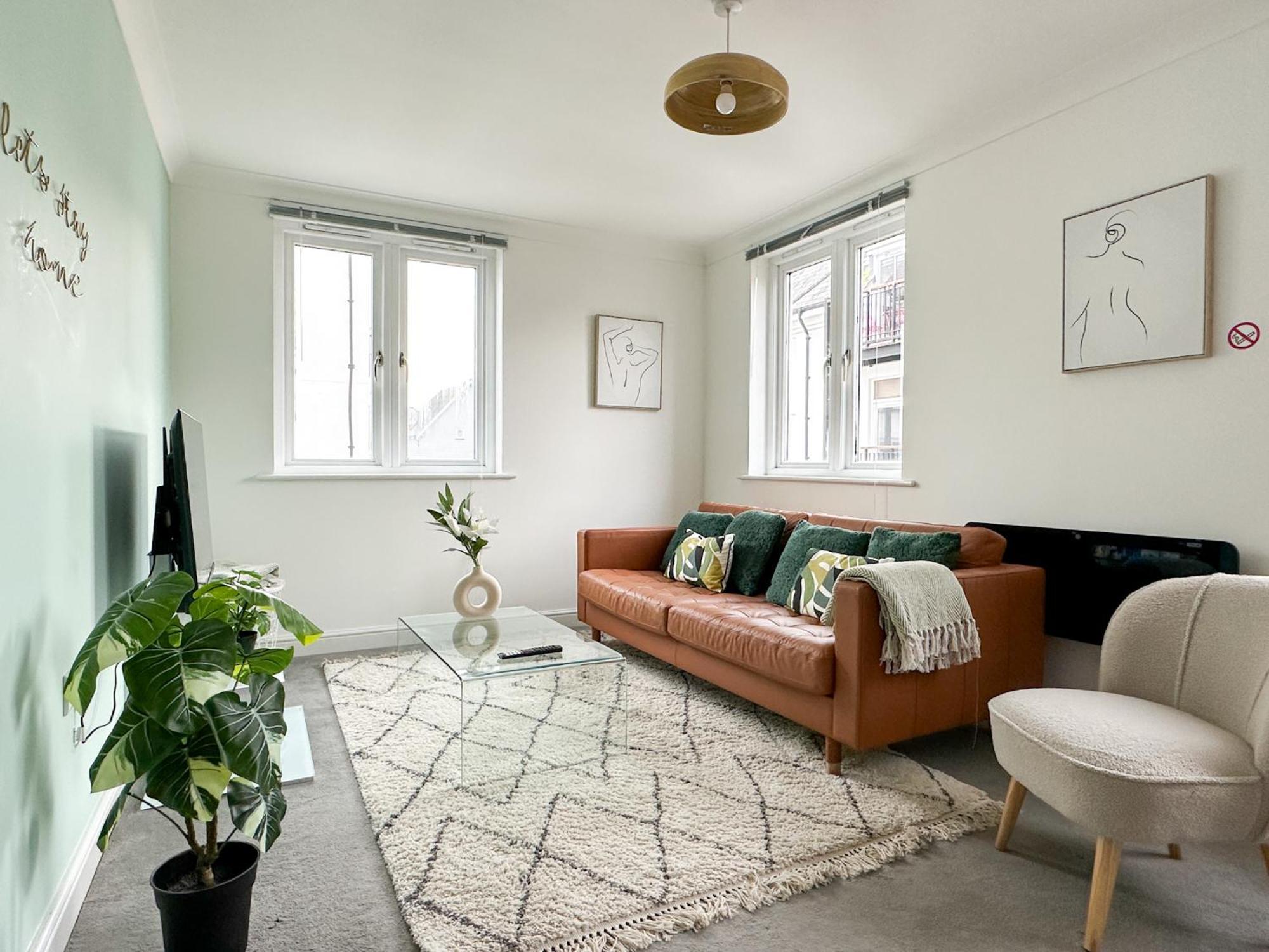 Luxury 2 Bedroom City Centre Apartment - Secure Parking - Amazing Location! Canterbury Kültér fotó